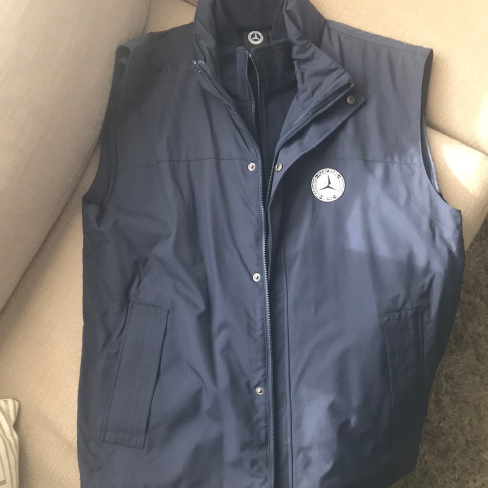 Mercedez Benz open double vest